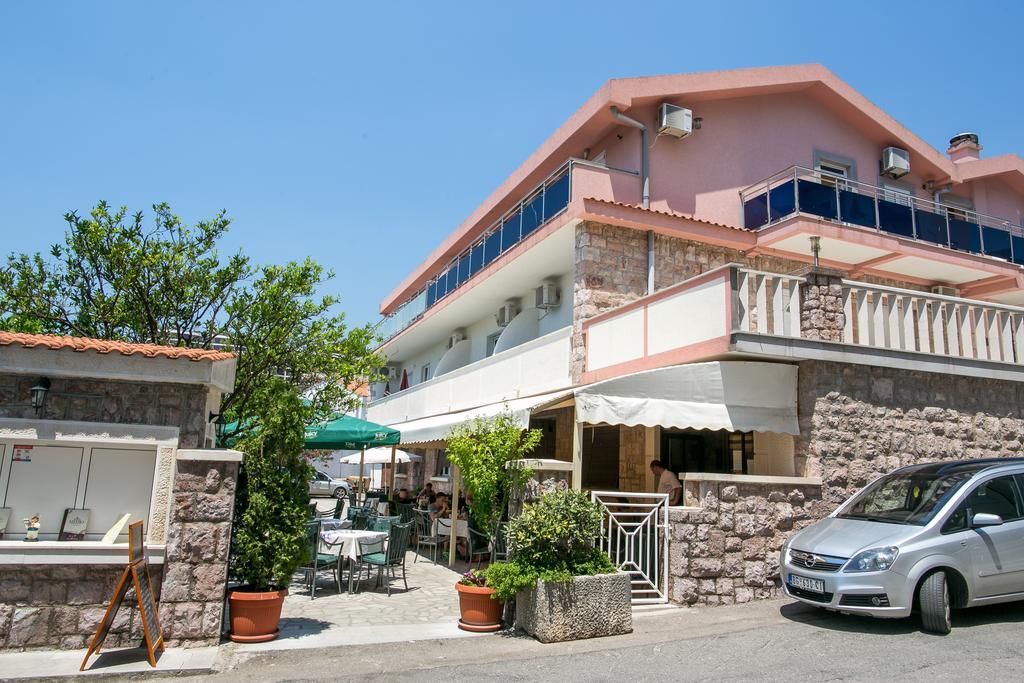 Apartments Stefan เบชิชิ ภายนอก รูปภาพ